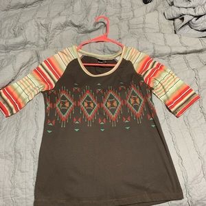 Aztec 3/4 sleeve shirt